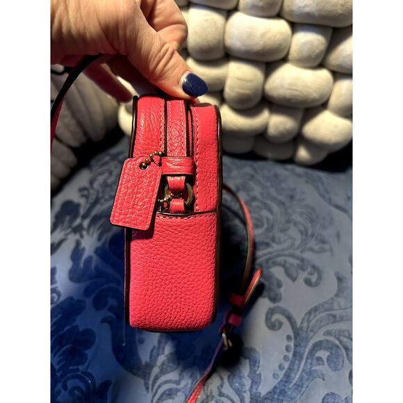 Coach Pebbled Leather Neon Barbie Pink Camera Bag Crossbody - Picture 3 of 12